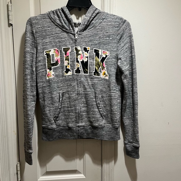 Pink VS sweatshirt with hoodie - Picture 11 of 12